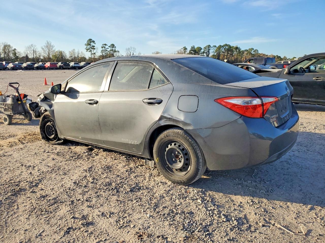 2014 TOYOTA COROLLA L photo 3