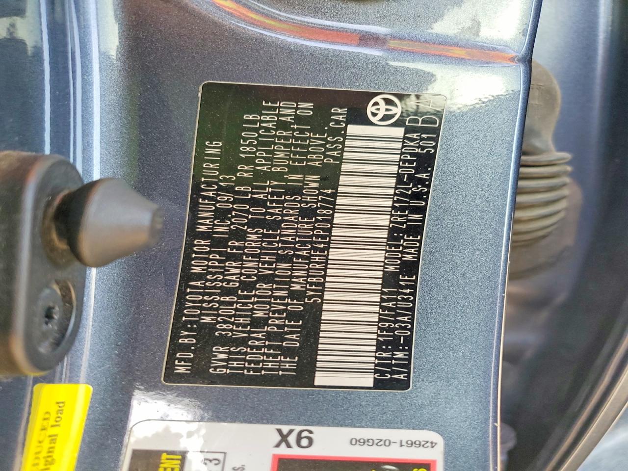 2014 TOYOTA COROLLA L photo 25