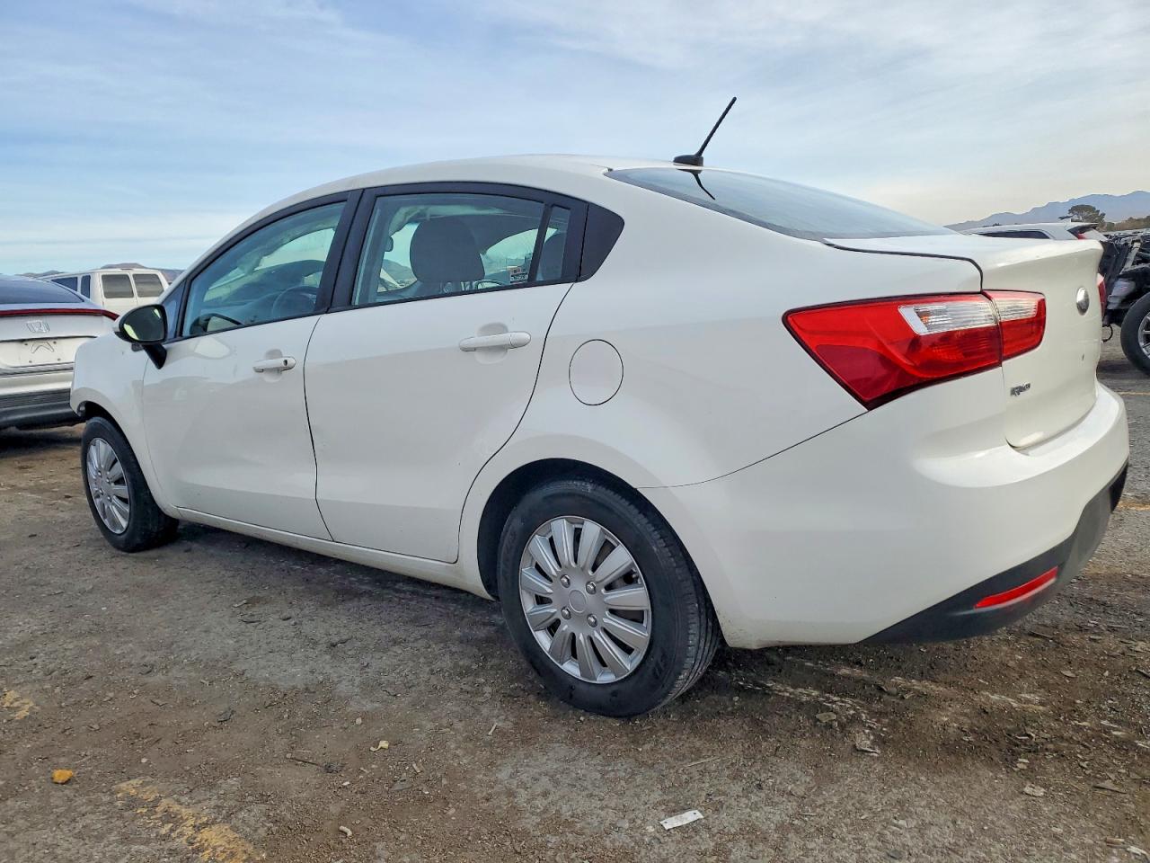 2013 KIA RIO LX photo 2