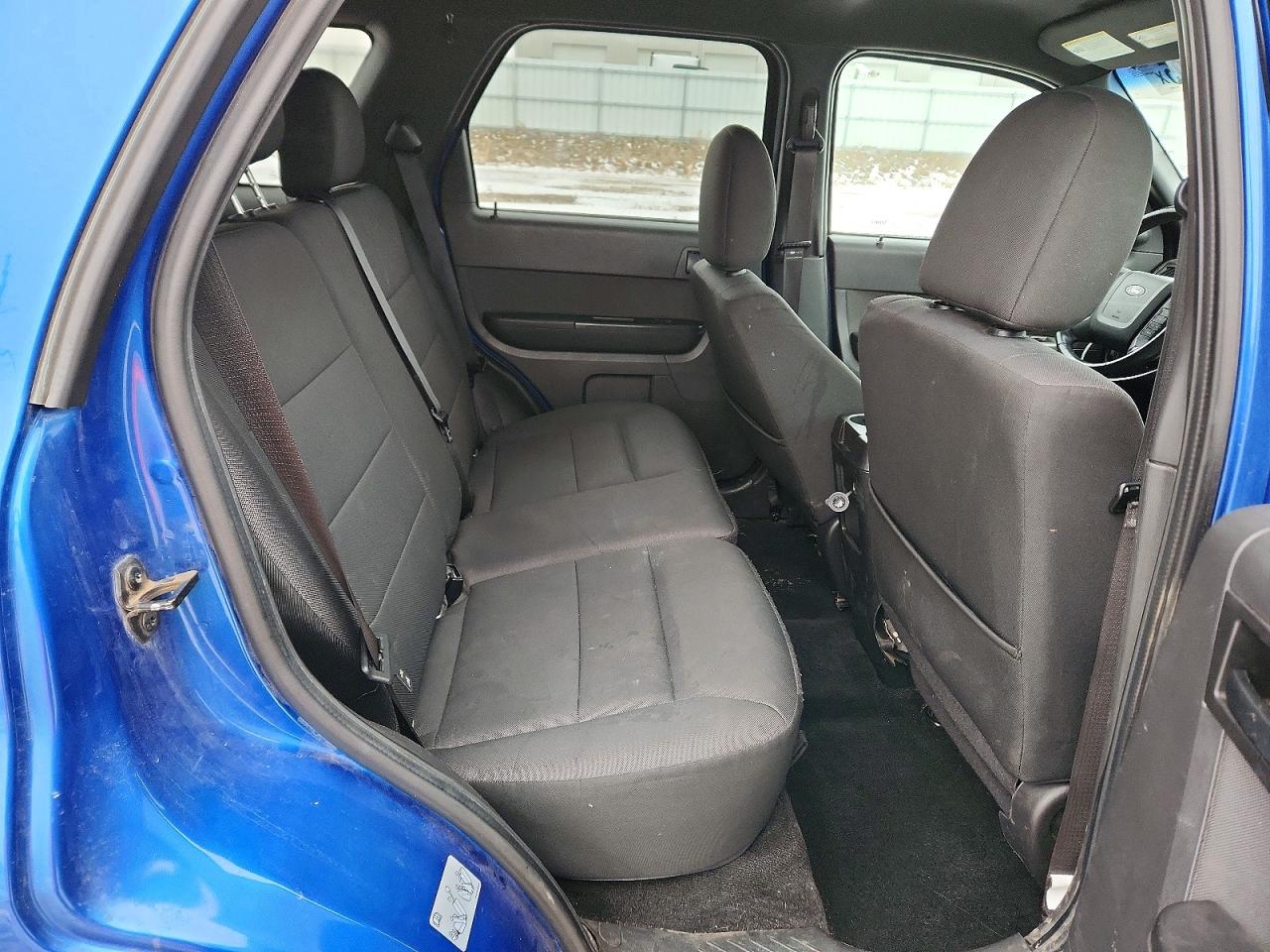 2012 FORD ESCAPE XLT photo 11