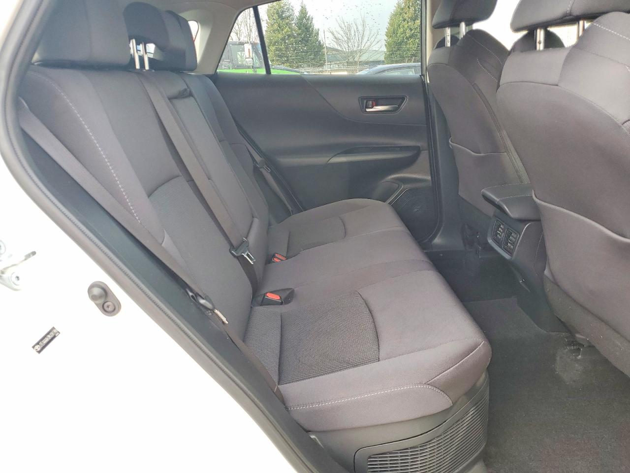 2021 TOYOTA VENZA LE photo 11