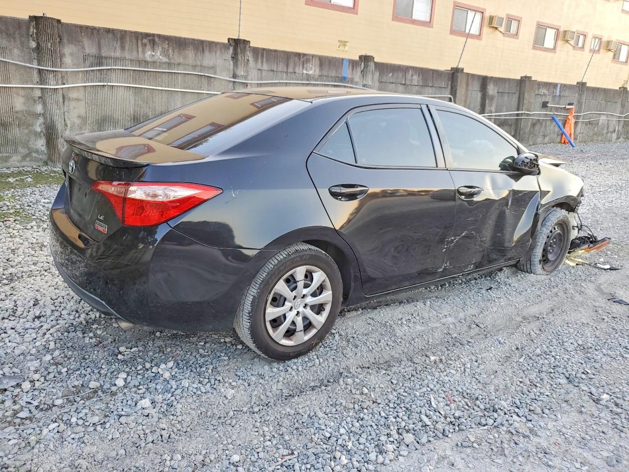 2017 TOYOTA COROLLA L photo 3