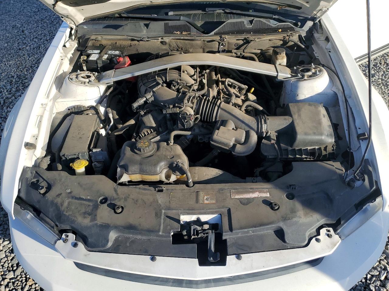 2012 FORD MUSTANG photo 11