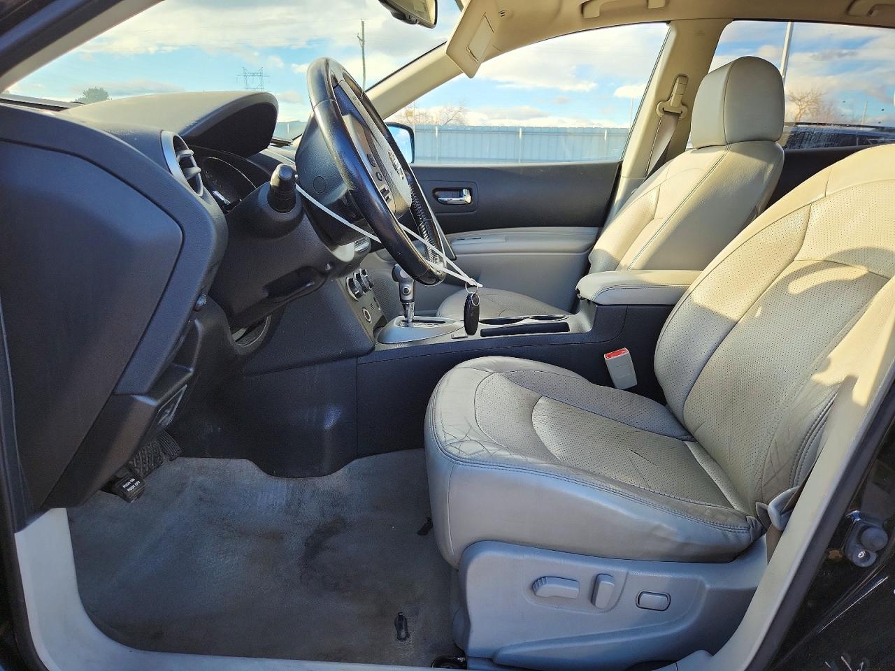 2011 NISSAN ROGUE S photo 7