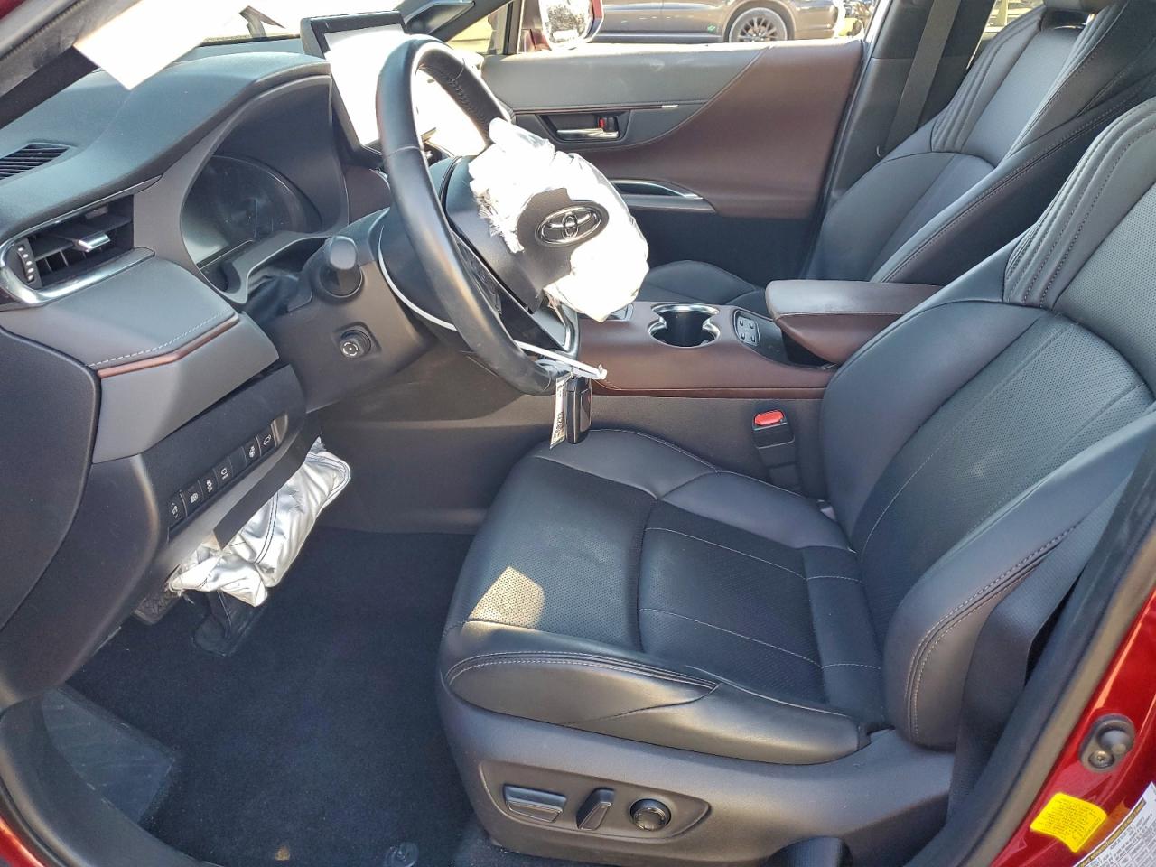 2021 TOYOTA VENZA LE photo 7