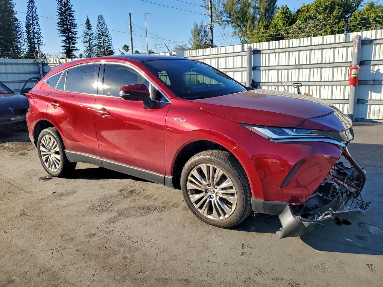 2021 TOYOTA VENZA LE photo 4