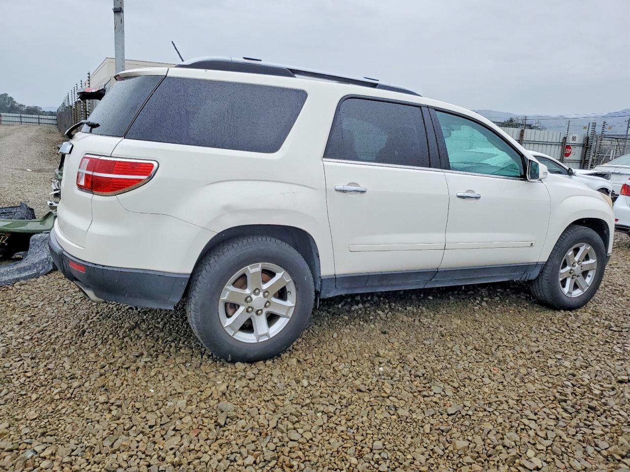 2007 SATURN OUTLOOK XR photo 3