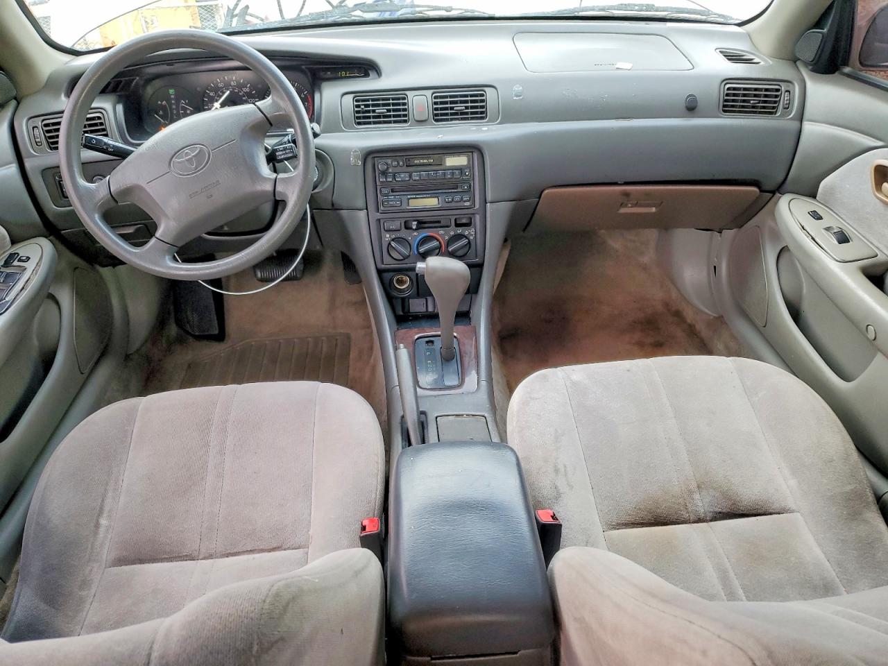 1999 TOYOTA CAMRY CE photo 8