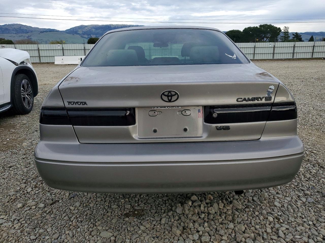 1999 TOYOTA CAMRY CE photo 6