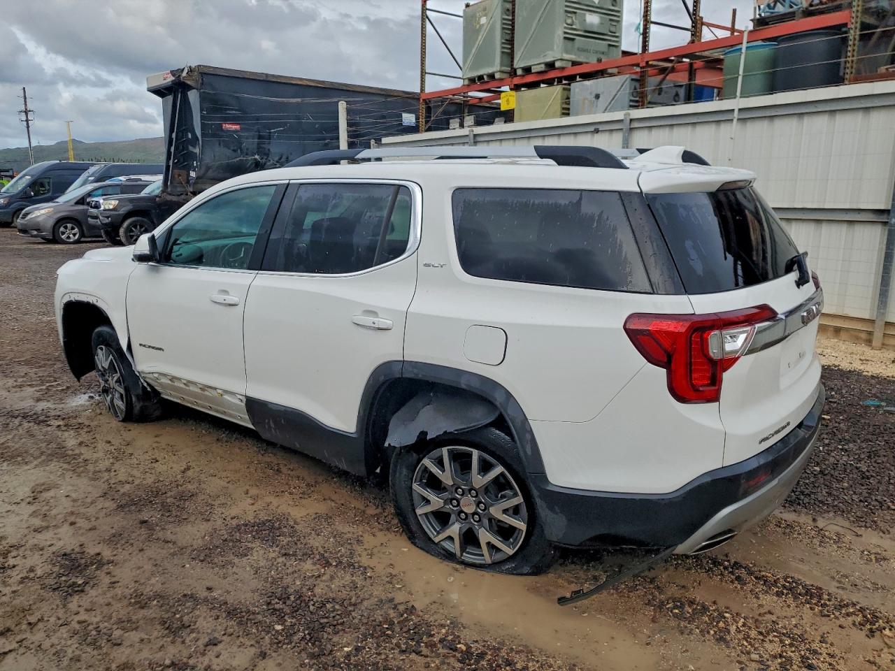 2023 GMC ACADIA SLT photo 3