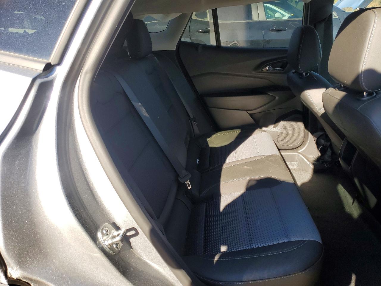 2025 CHEVROLET TRAX 1LT photo 11