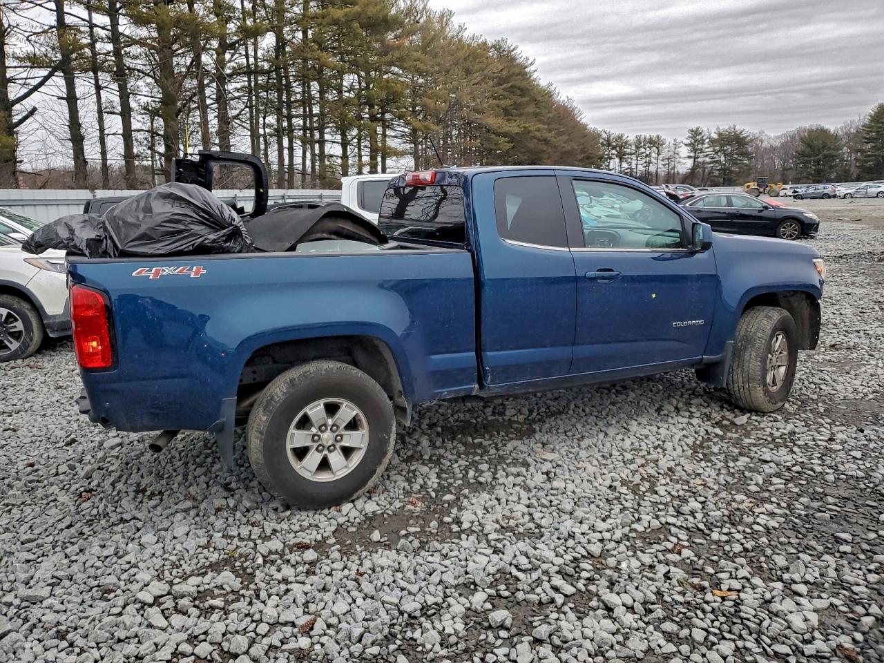 2019 CHEVROLET COLORADO photo 3
