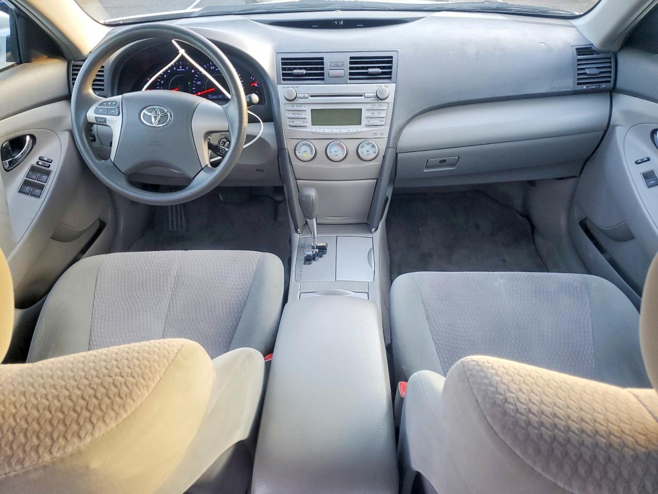 2010 TOYOTA CAMRY BASE photo 8