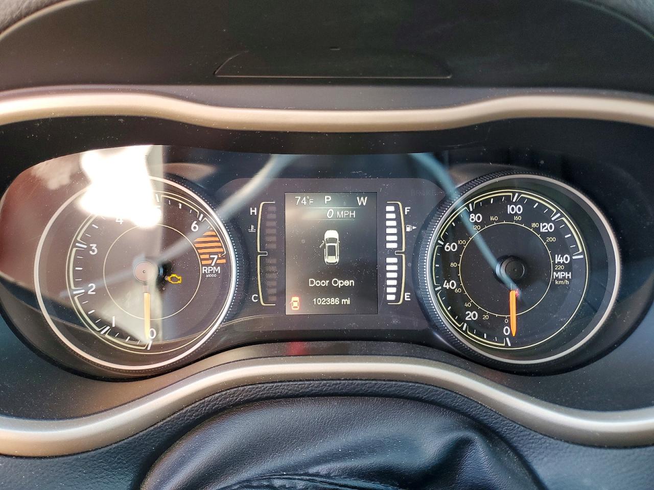 2018 JEEP CHEROKEE LATITUDE photo 9
