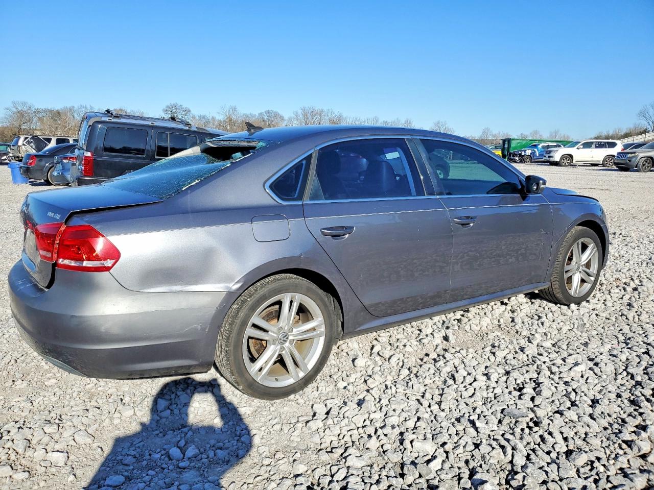 2015 VOLKSWAGEN PASSAT SE photo 3