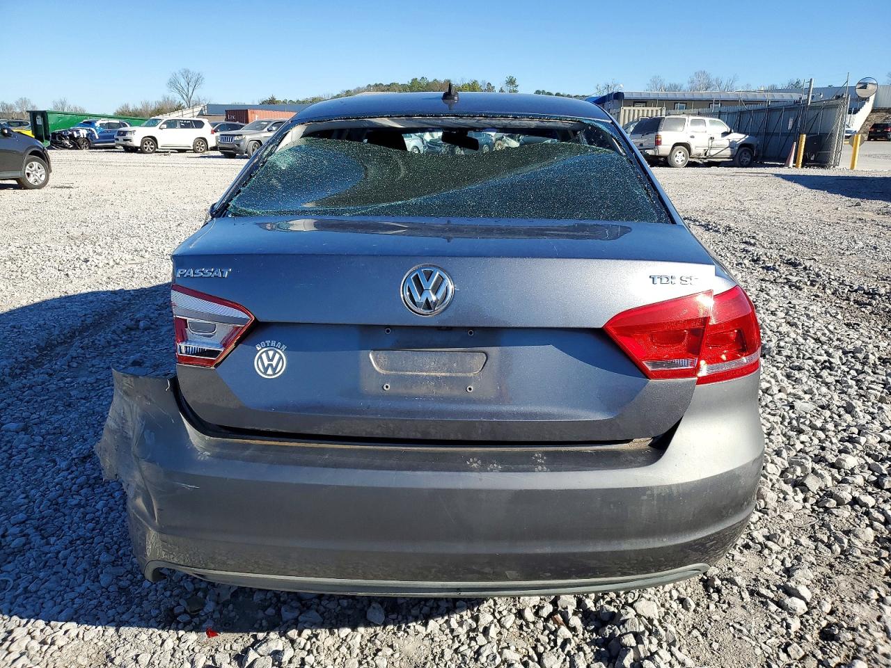 2015 VOLKSWAGEN PASSAT SE photo 6