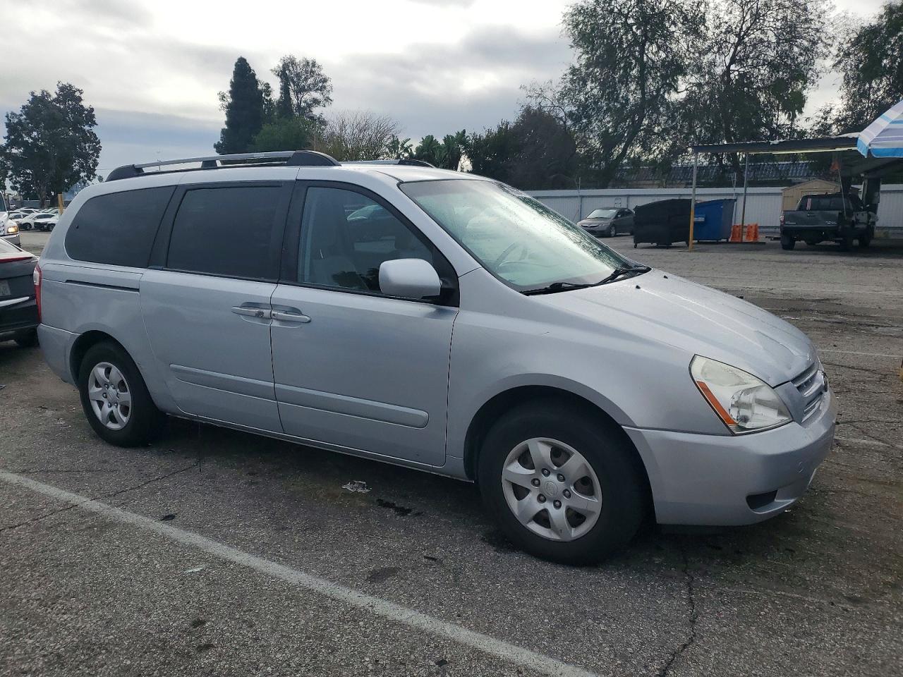 2008 KIA SEDONA EX photo 4