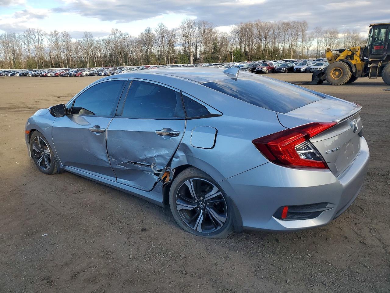 2017 HONDA CIVIC TOURING photo 2