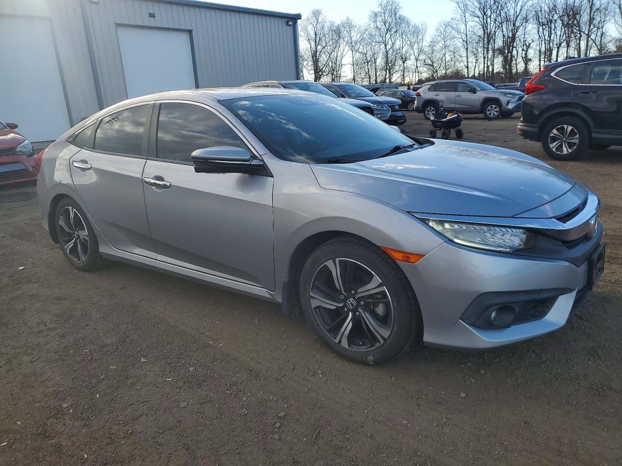 2017 HONDA CIVIC TOURING photo 4