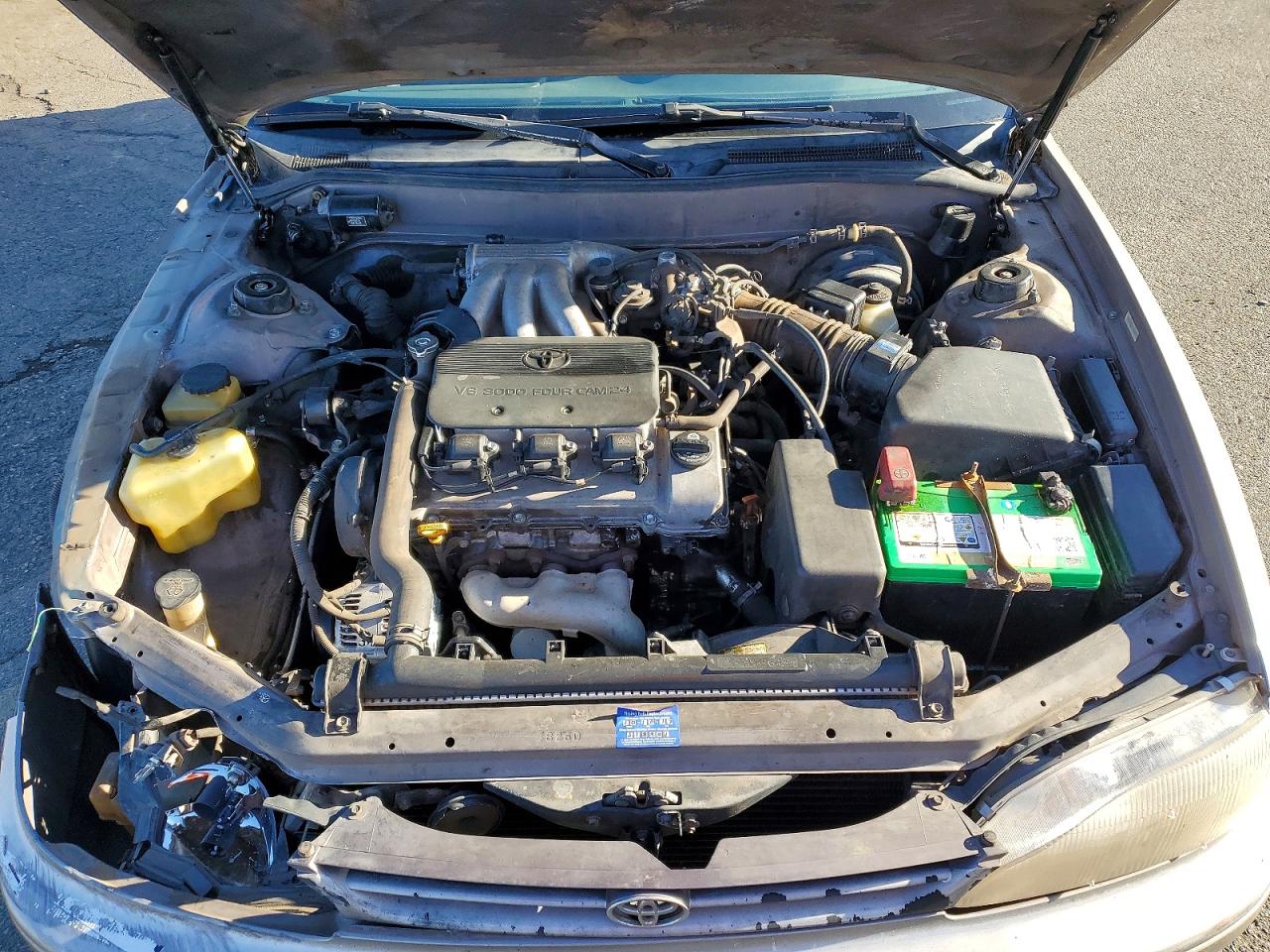 1996 TOYOTA CAMRY LE photo 21