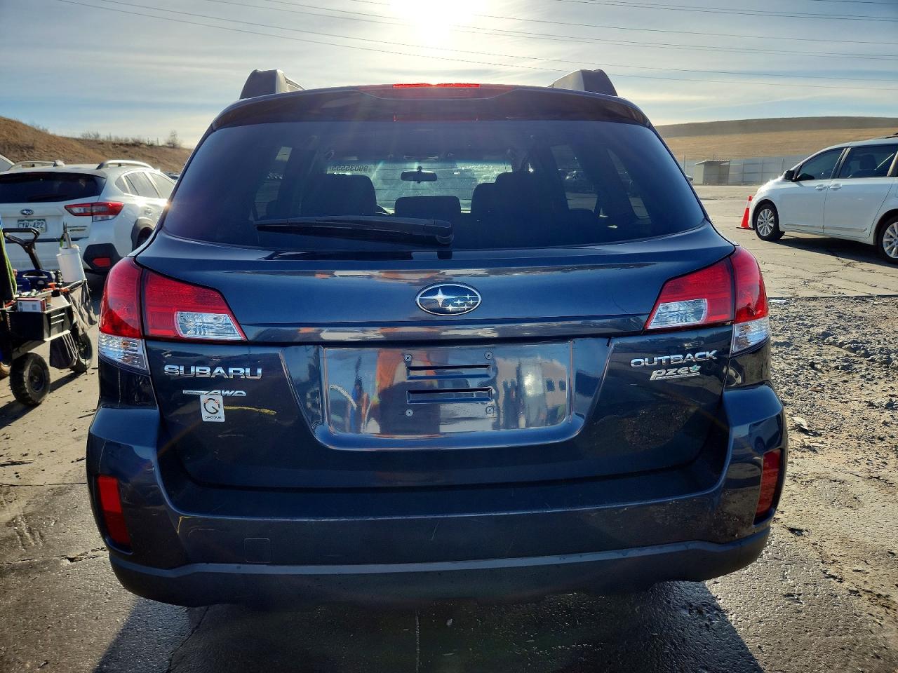 2010 SUBARU OUTBACK 2.5I PREMIUM photo 6