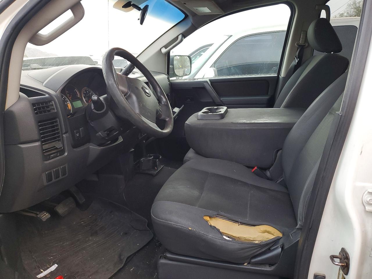 2012 NISSAN TITAN S photo 7