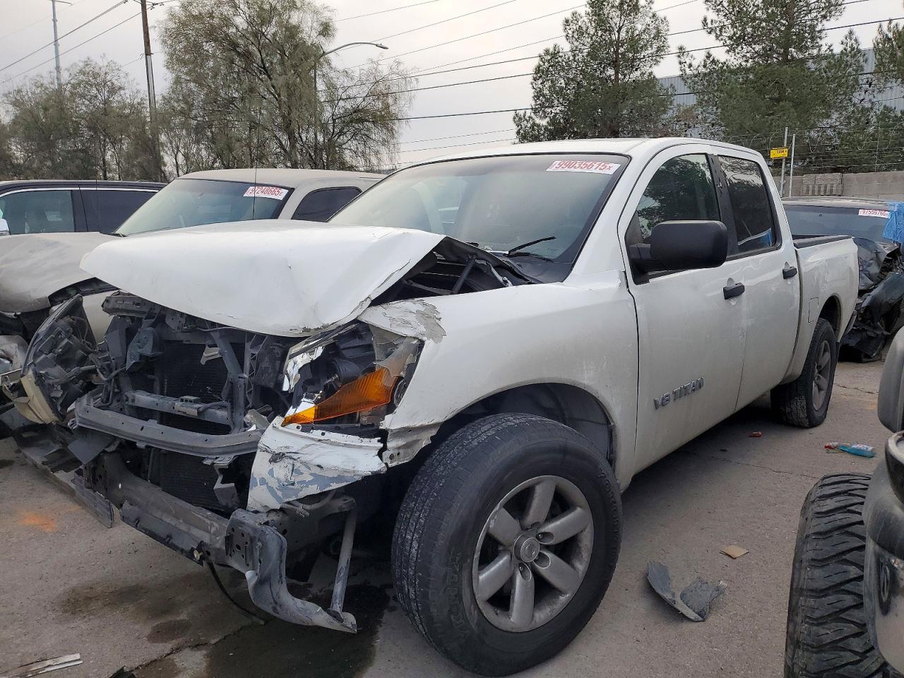 2012 NISSAN TITAN