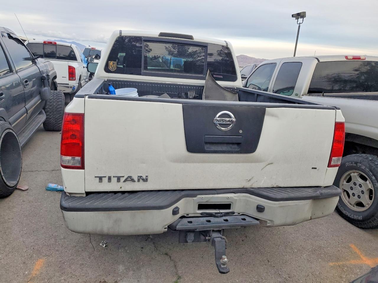 2012 NISSAN TITAN S photo 6