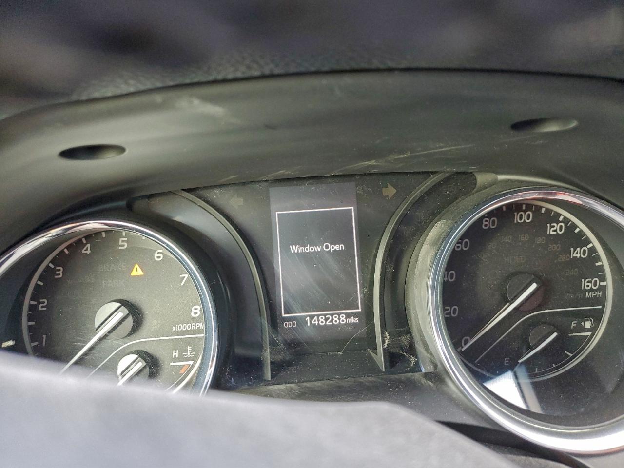 2019 TOYOTA CAMRY L photo 9