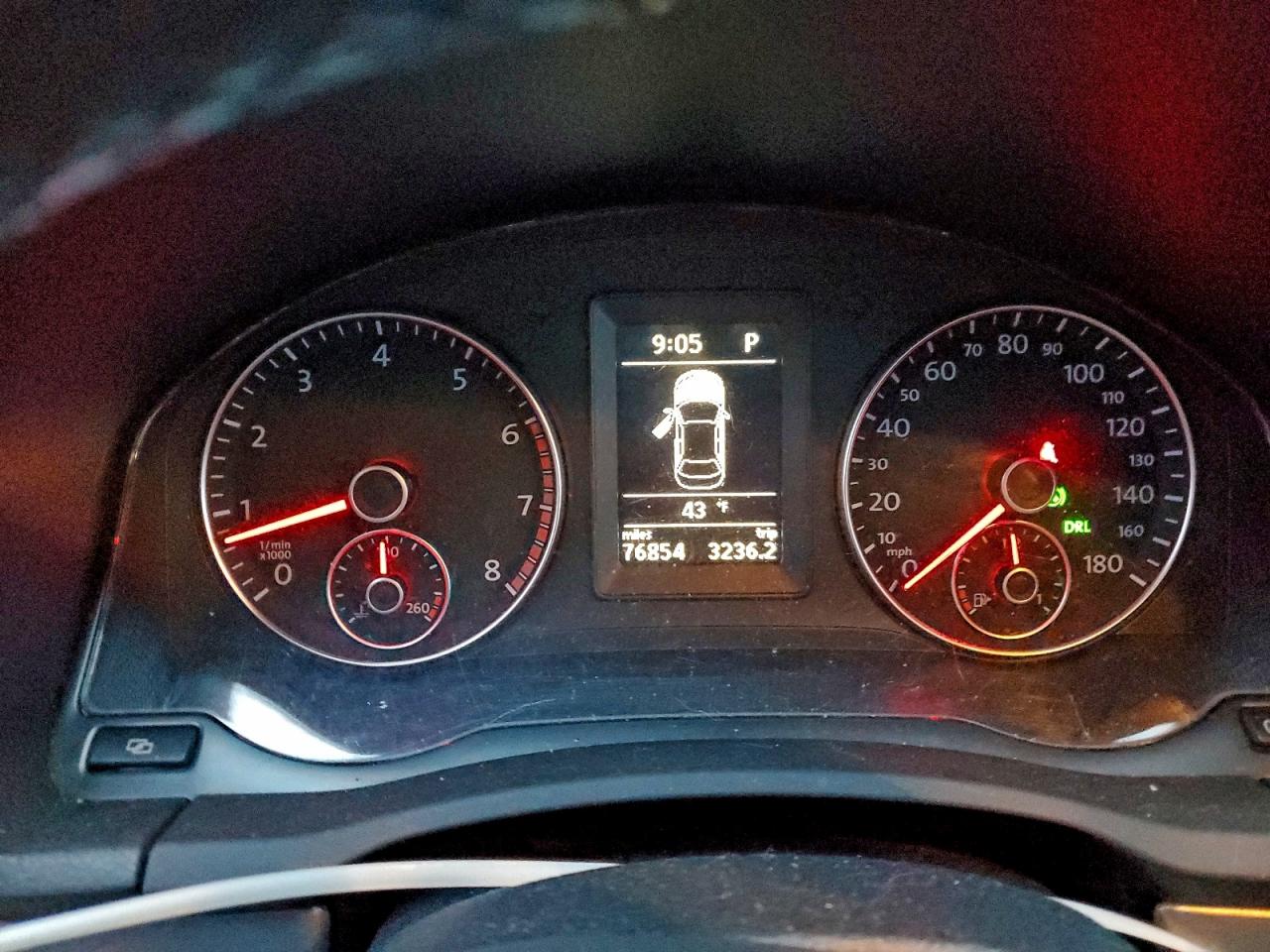 2010 VOLKSWAGEN EOS TURBO photo 9