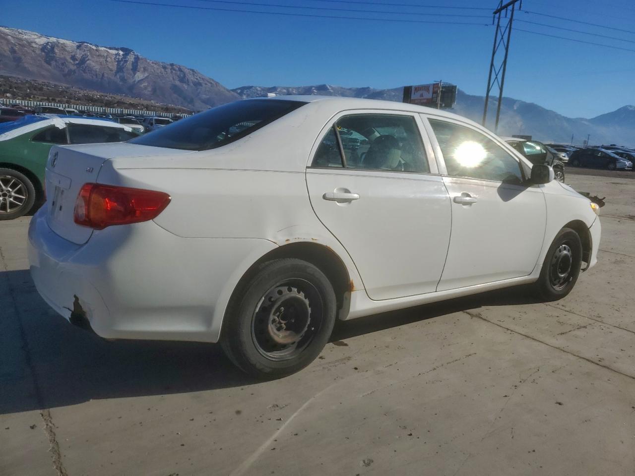 2010 TOYOTA COROLLA BASE photo 3