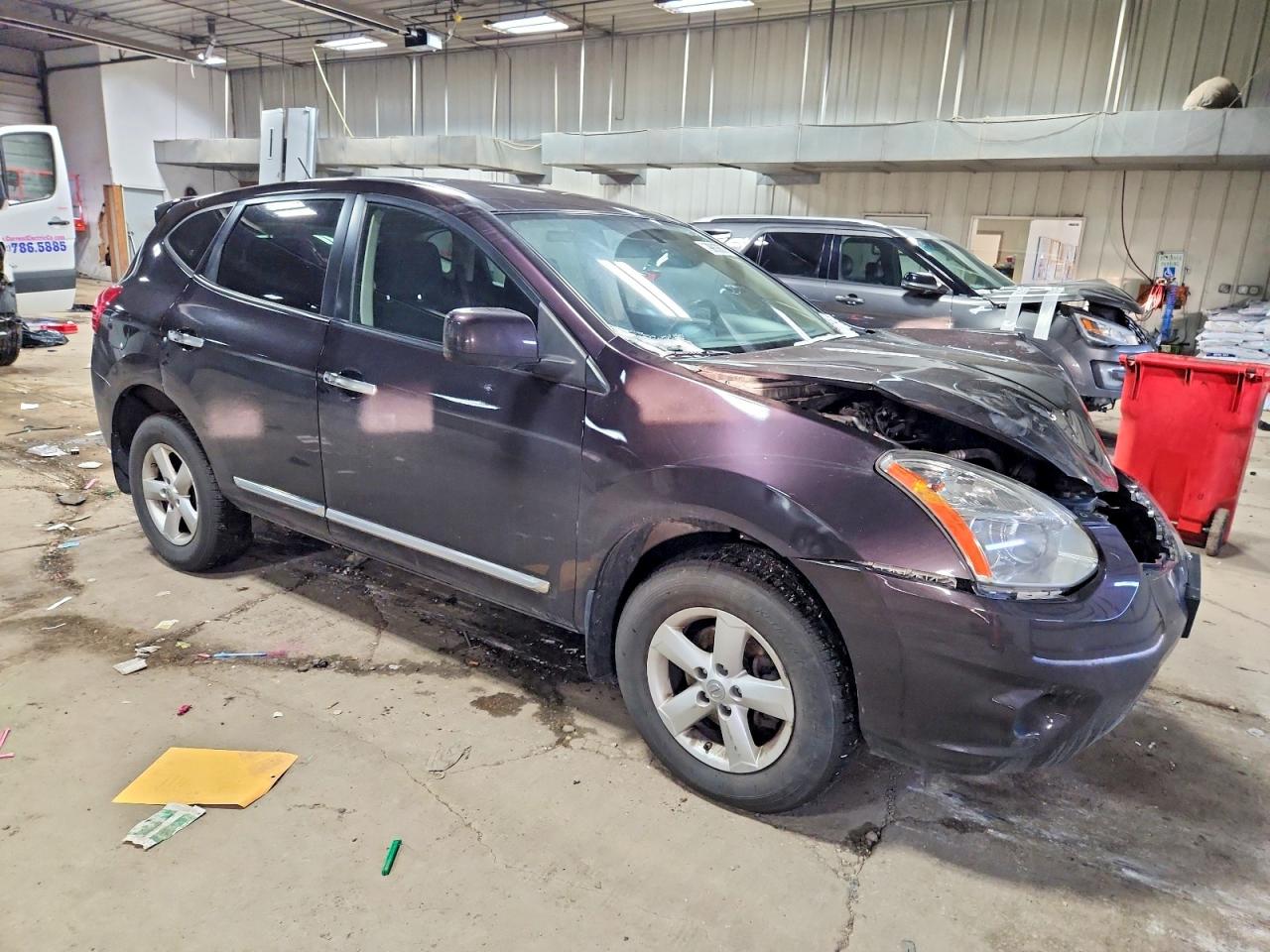 2013 NISSAN ROGUE S photo 4
