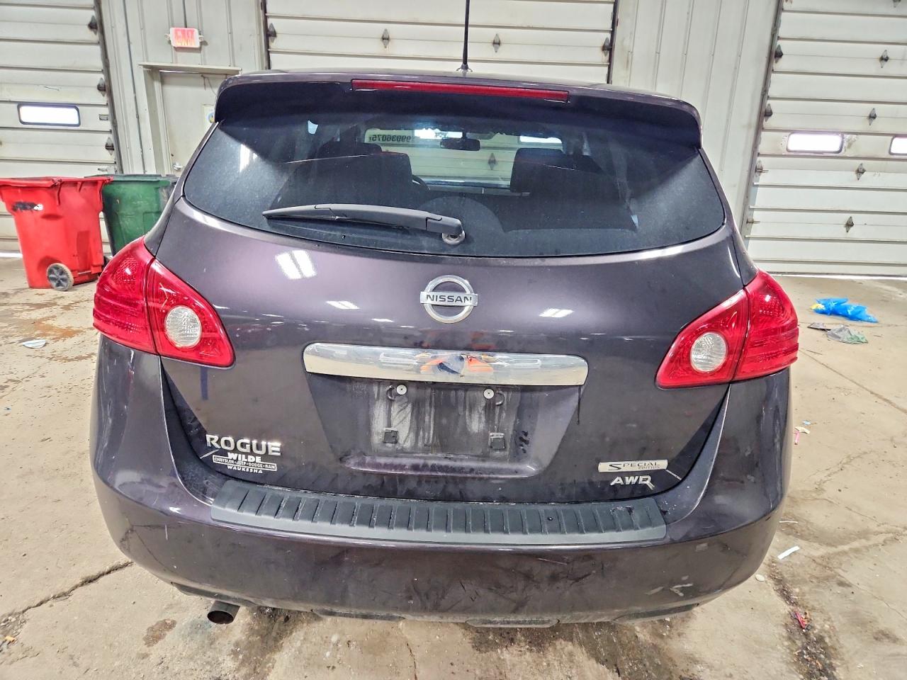 2013 NISSAN ROGUE S photo 6