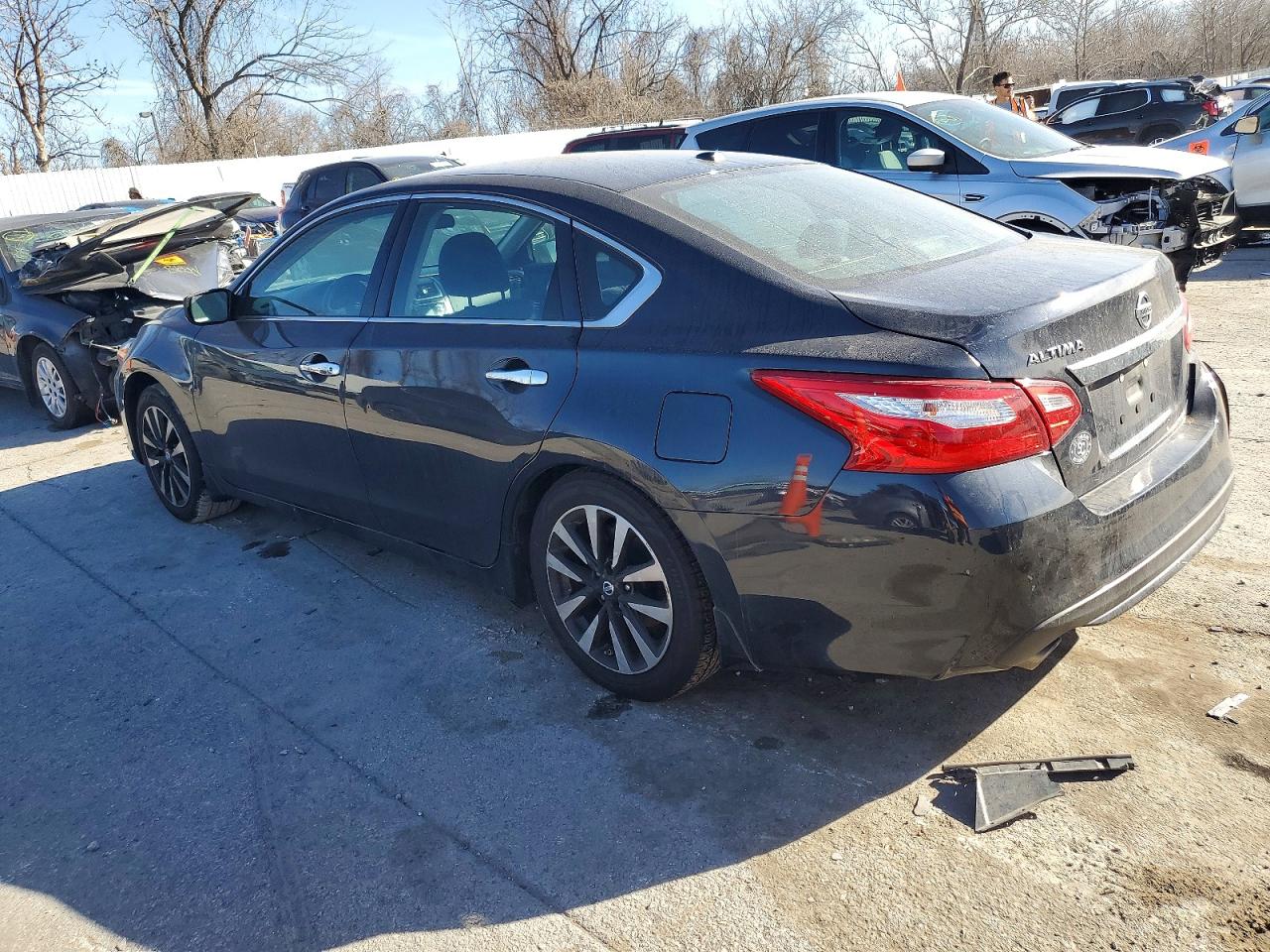 2017 NISSAN ALTIMA 2.5 photo 2