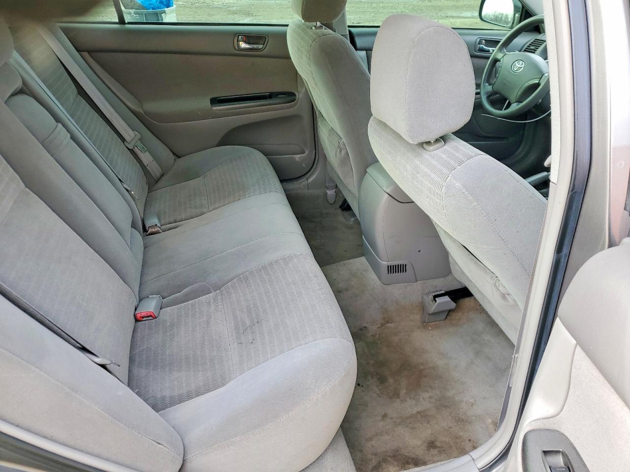 2005 TOYOTA CAMRY LE photo 10