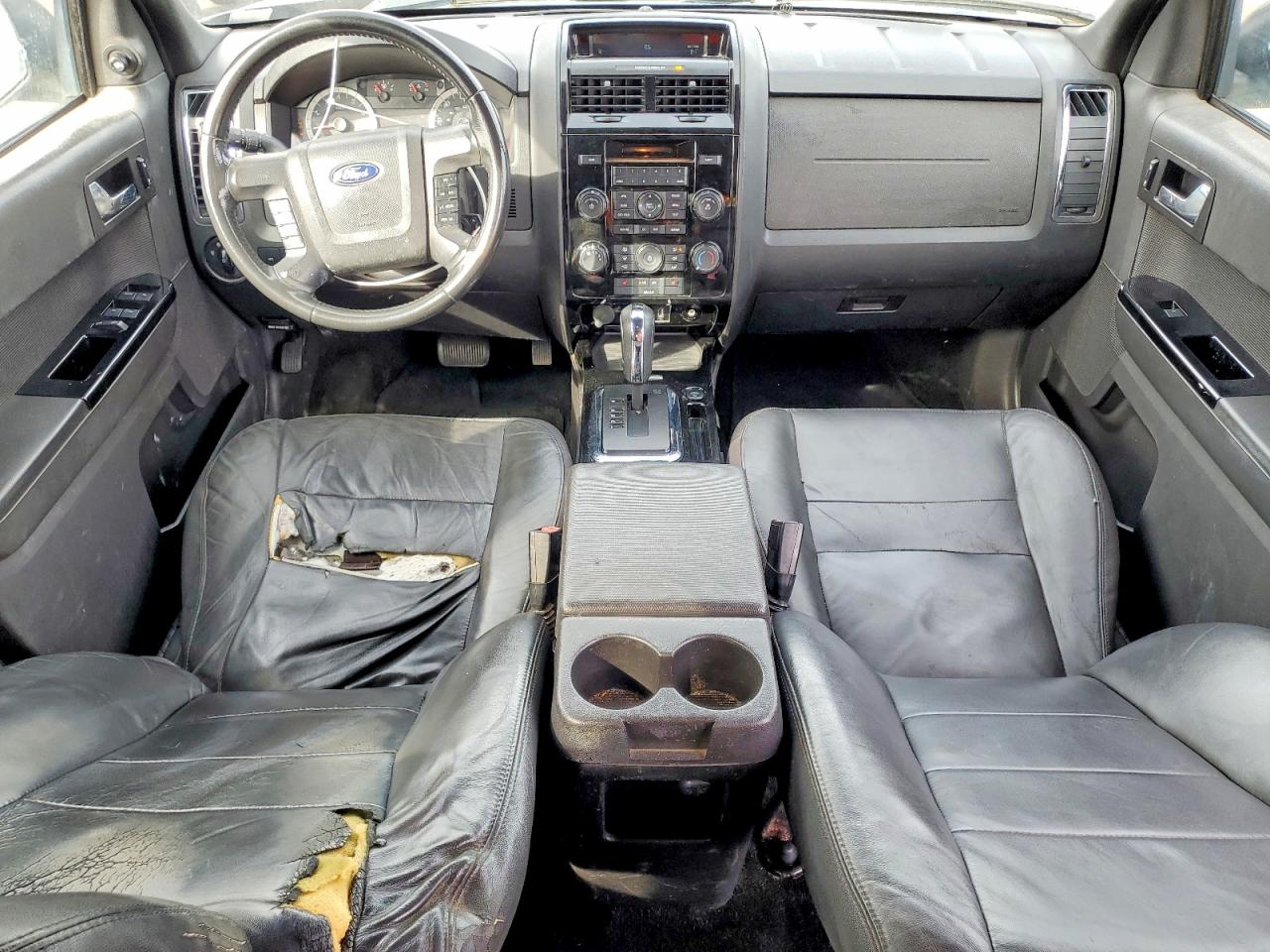 2011 FORD ESCAPE XLT photo 8