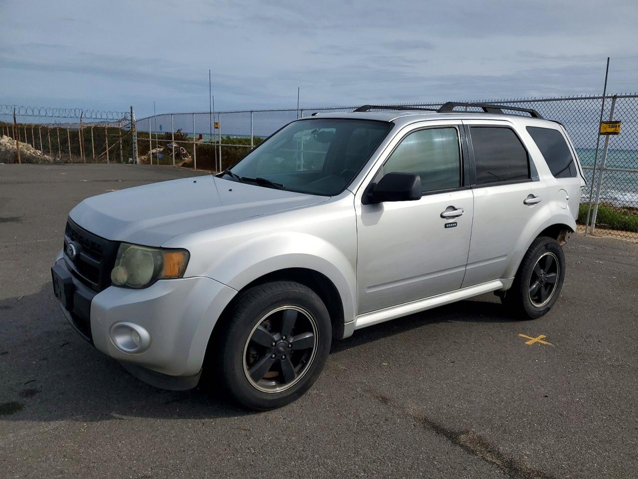 2011 FORD ESCAPE