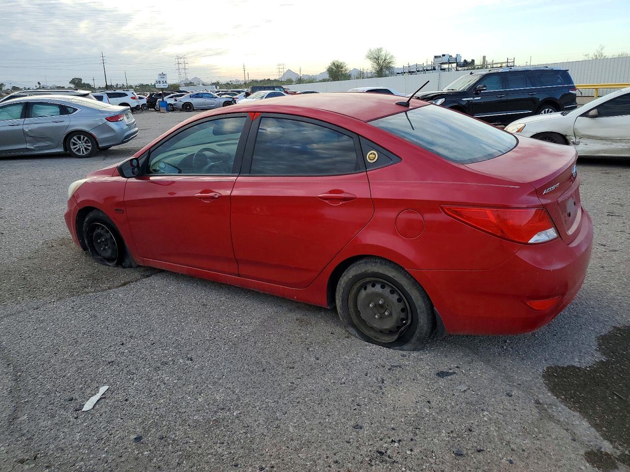 2015 HYUNDAI ACCENT GLS photo 3
