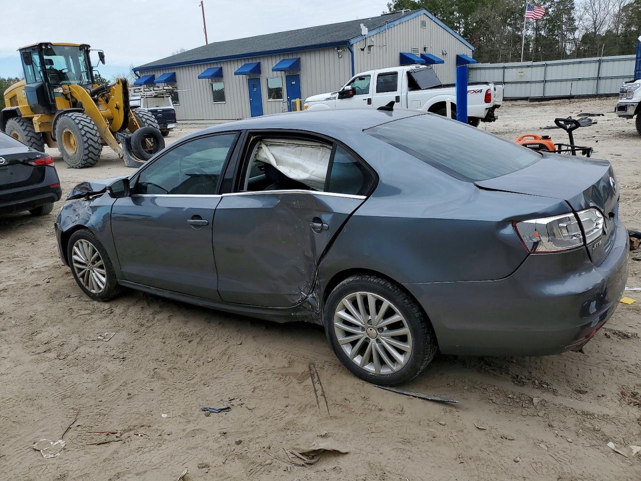 2011 VOLKSWAGEN JETTA SEL photo 2