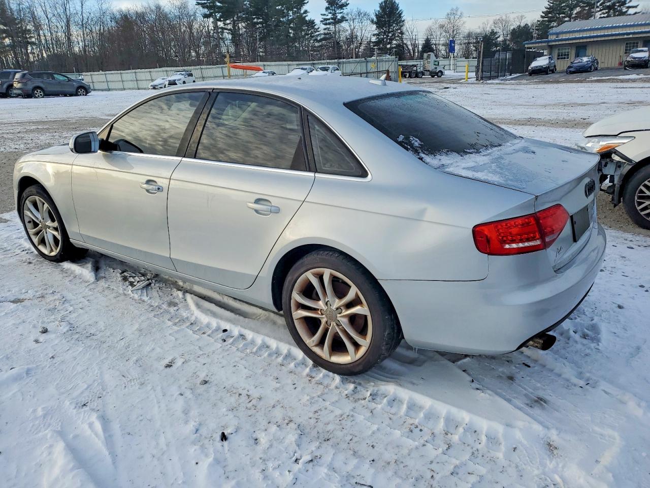 2012 AUDI A4 photo 2