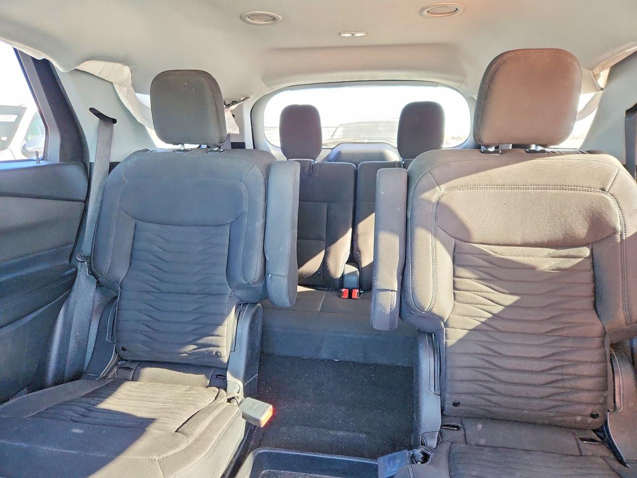 2020 FORD EXPLORER XLT photo 10