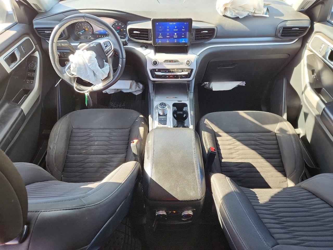 2020 FORD EXPLORER XLT photo 8