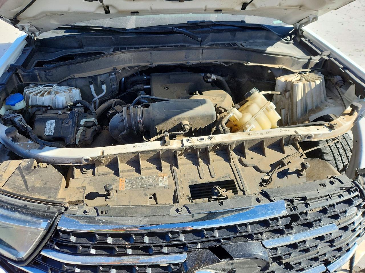 2020 FORD EXPLORER XLT photo 12