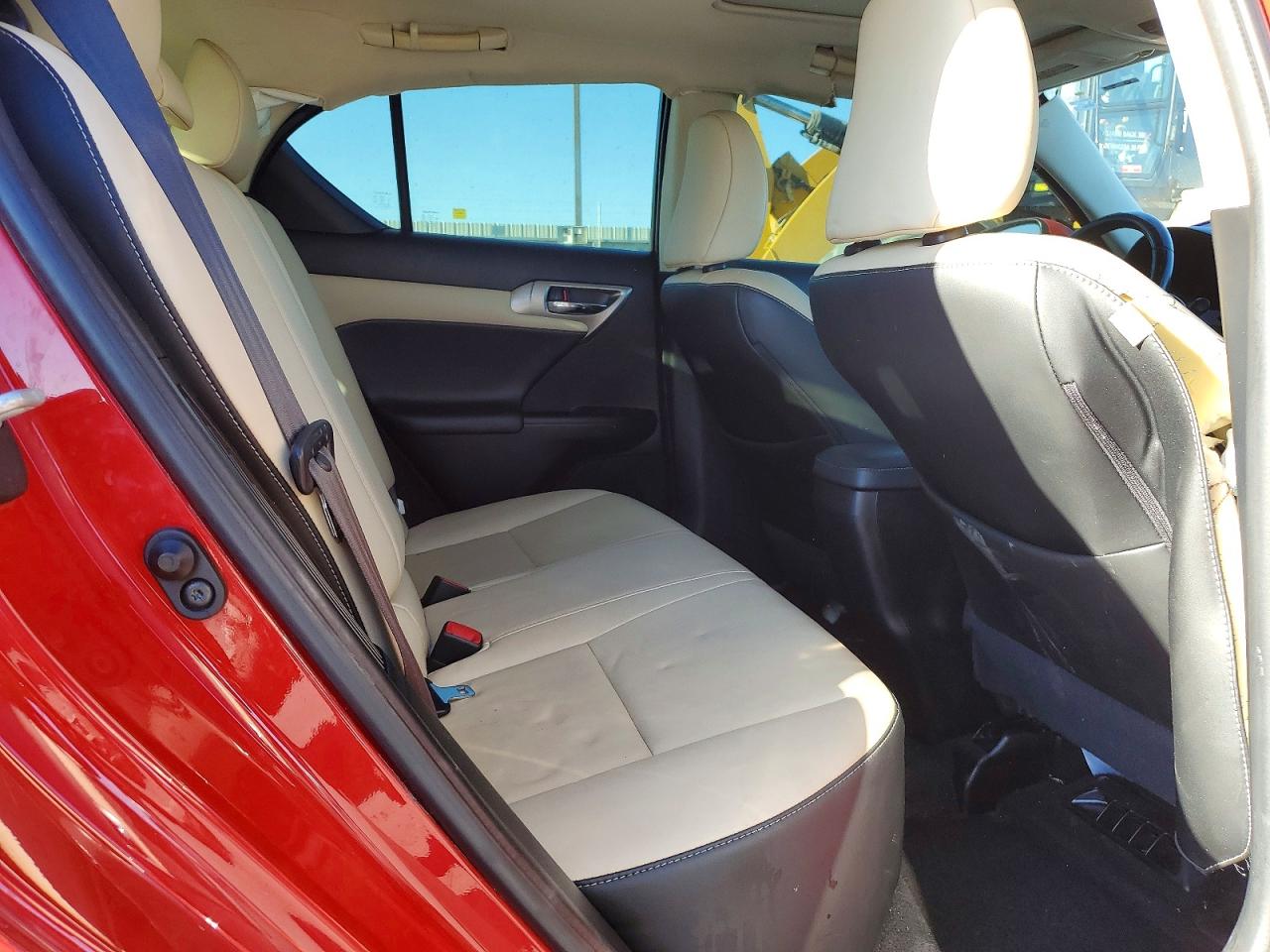 2015 LEXUS CT 200 photo 10