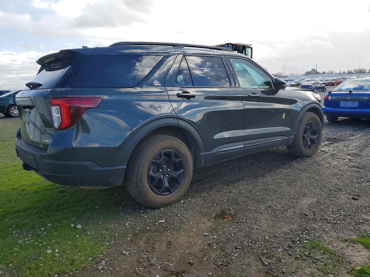 2023 FORD EXPLORER TIMBERLINE photo 3