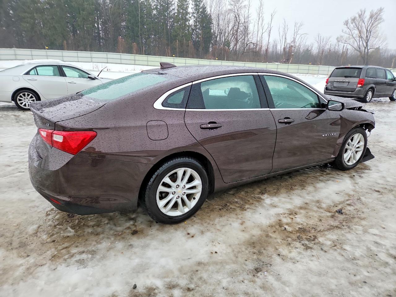 2016 CHEVROLET MALIBU LT photo 3