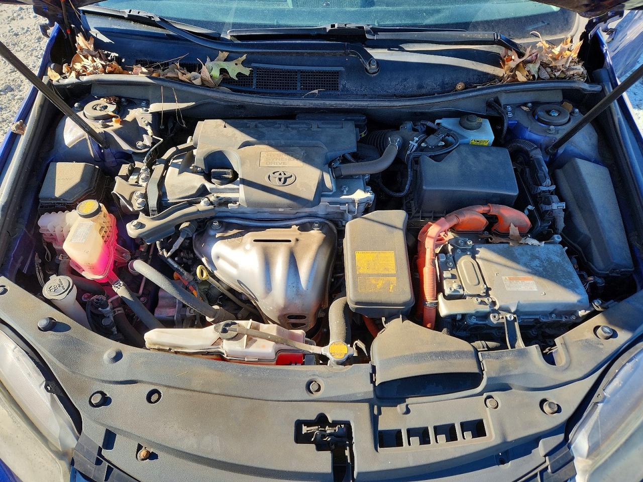 2015 TOYOTA CAMRY HYBRID photo 21