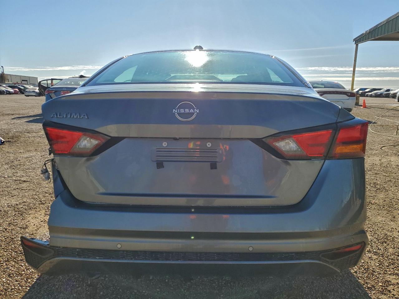 2025 NISSAN ALTIMA SV photo 6