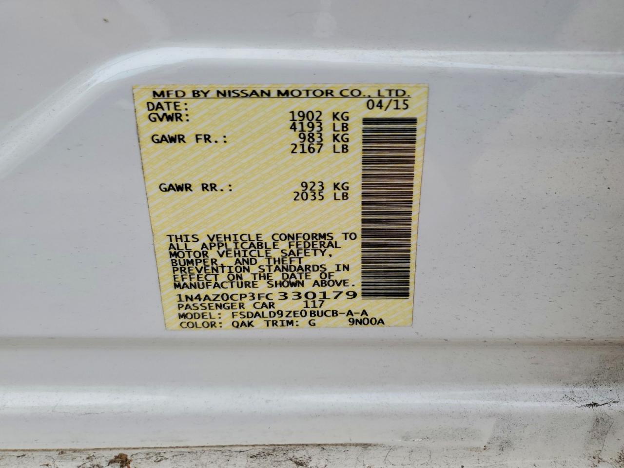 2015 NISSAN LEAF S photo 12