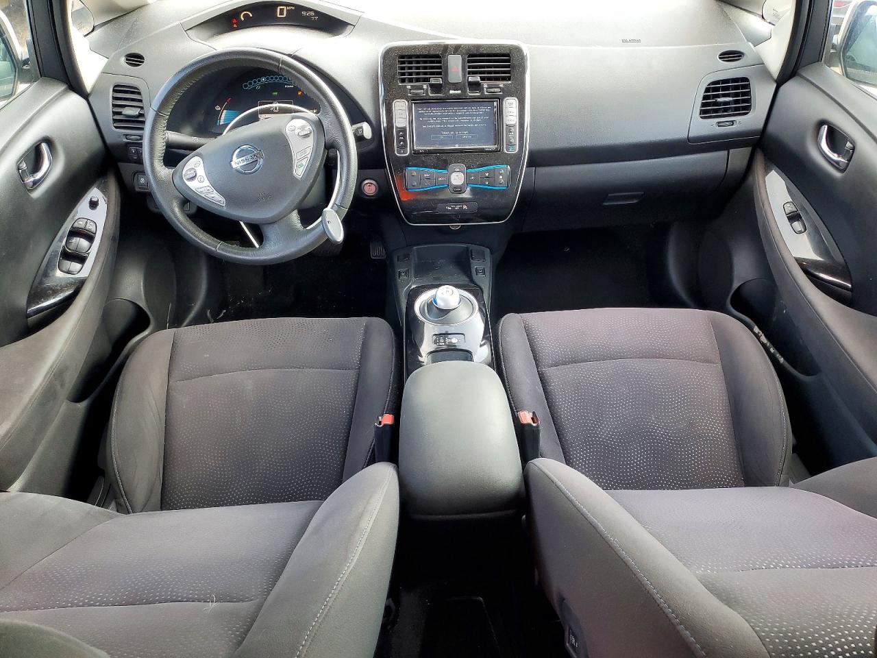2015 NISSAN LEAF S photo 8